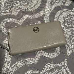 Michael Kors wallet